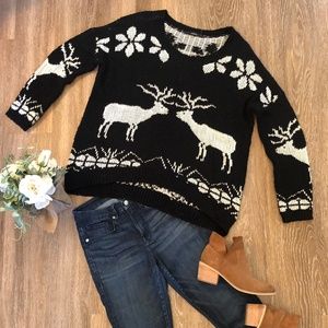 Boutique Oversized Reindeer Sweater - M/L